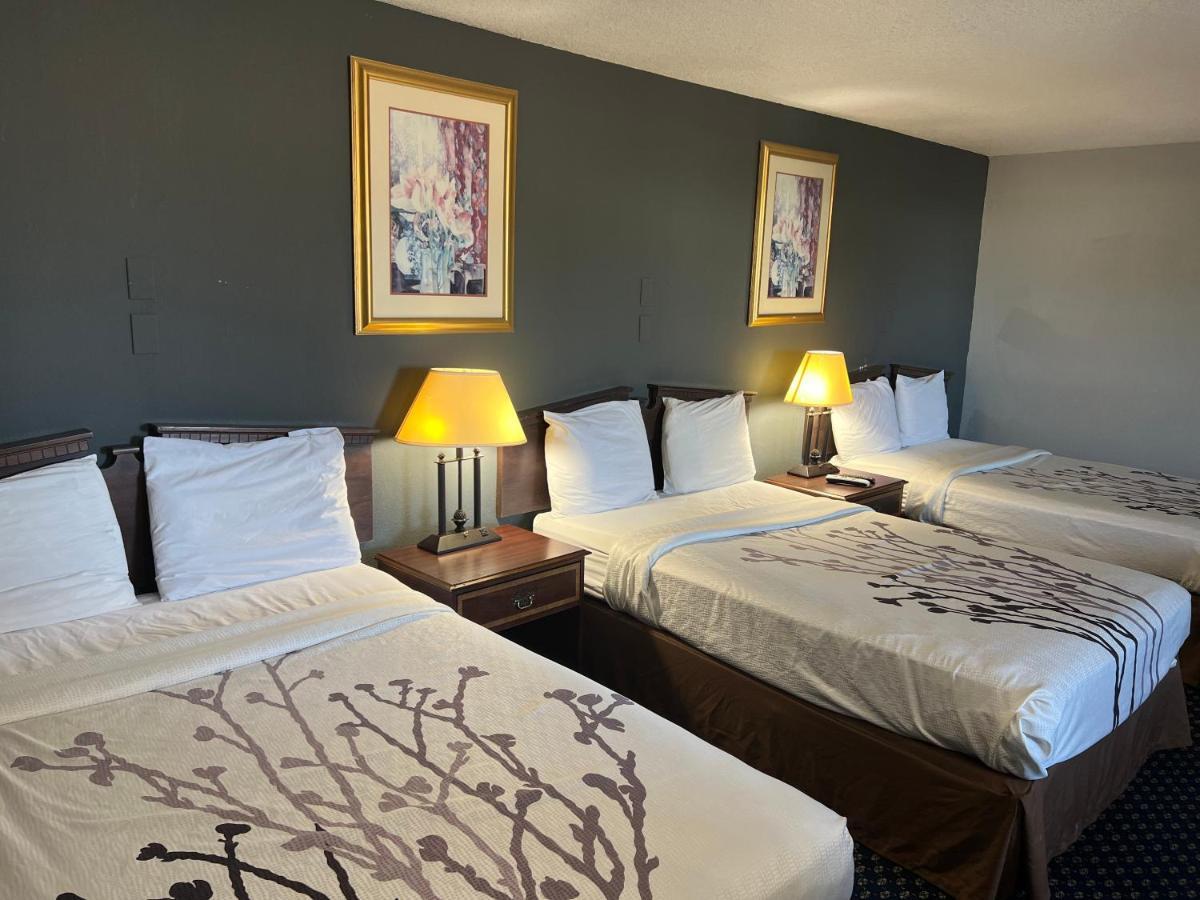 Greensburg Inn Extérieur photo