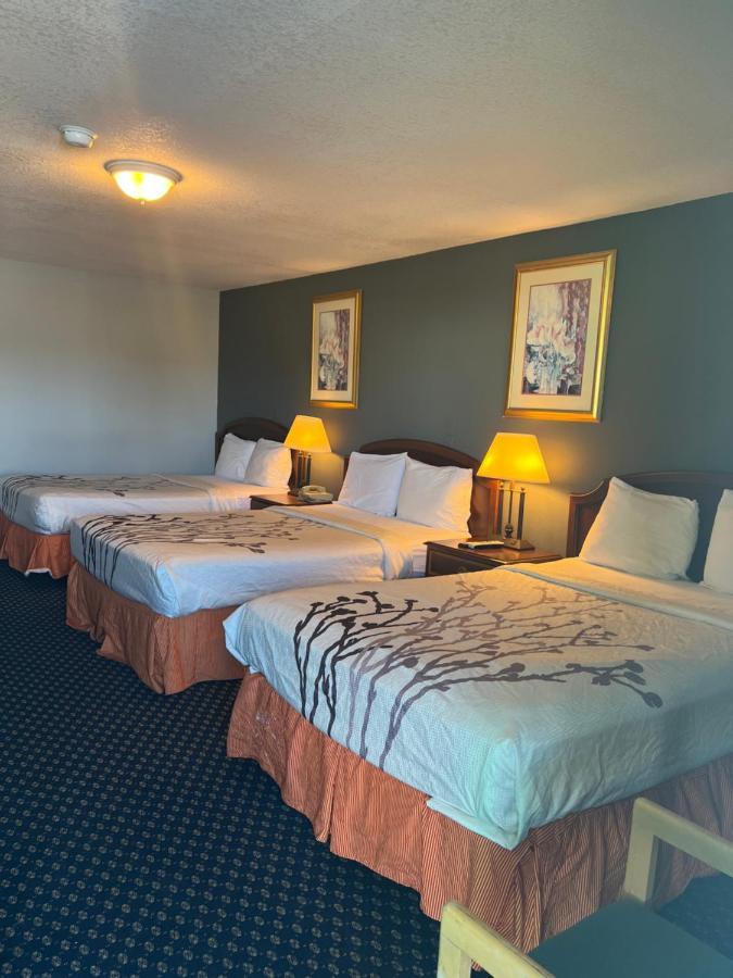Greensburg Inn Extérieur photo